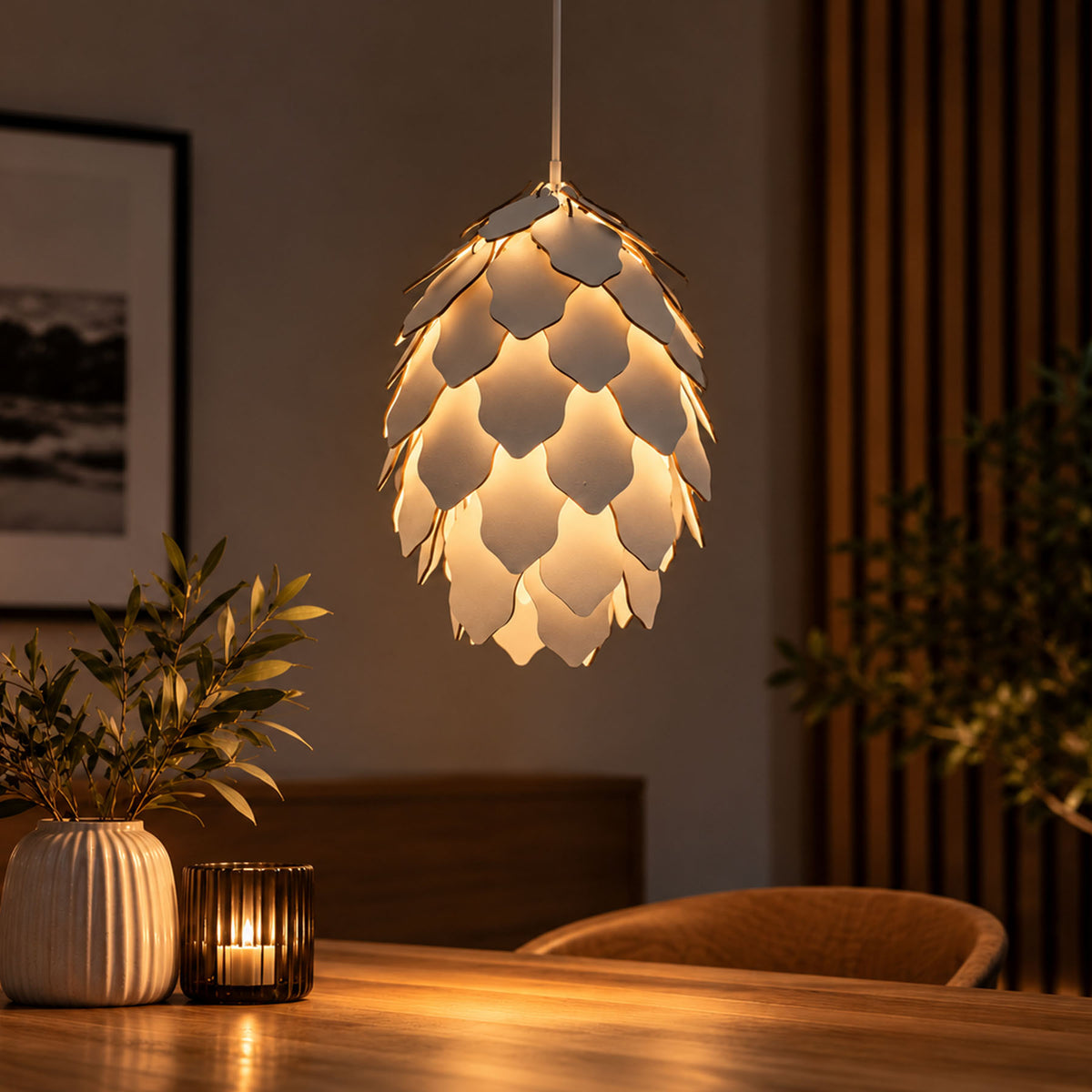 Käpy 45 pendant lamp / taklampa / riippuvalaisin i björkfaner / birch veneer / koivuviilu – pine cone inspired / kotteinspirerad / kävyn inspiroima skandinavisk design.